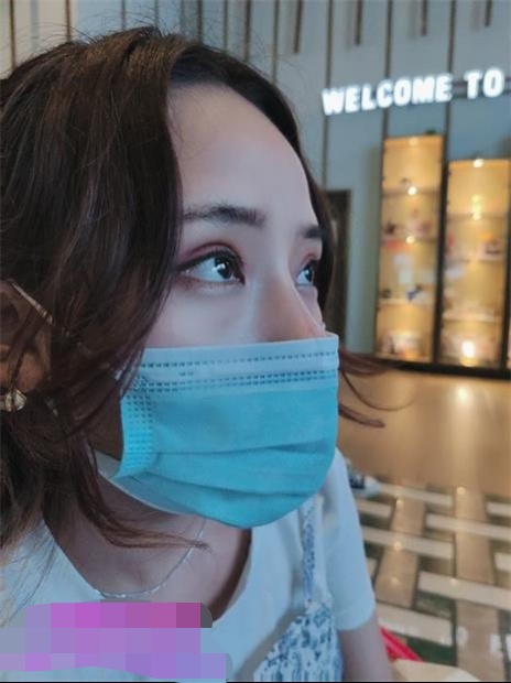 端午节约会运动鞋白袜妹子tk天脚